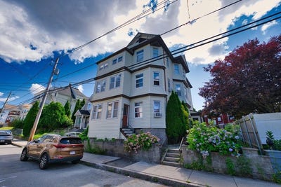 /international/us/516-whipple-st-fall-river-ma-110101053834/?lang=zh-tw