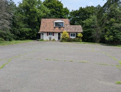 /international/us/3584-us-highway-22-readington-twp-nj-110093406478/