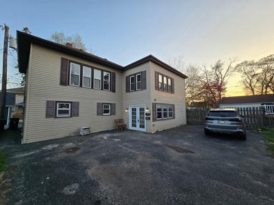 /international/us/10-lawndale-street-hammond-in-110108690315/