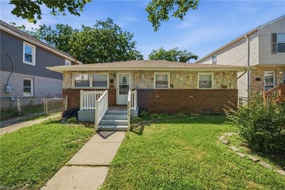 /international/us/2223-courtney-avenue-norfolk-va-110108477704/