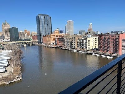 /international/us/106-w-seeboth-st-milwaukee-wi-110100096937/