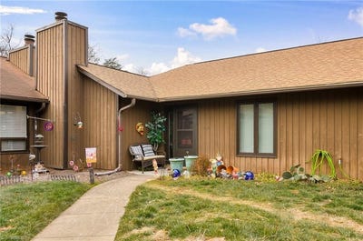 /international/us/2409-cottage-place-greensboro-nc-110108098421/