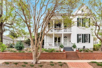 /international/us/313-s-pearl-street-natchez-ms-110107993589/