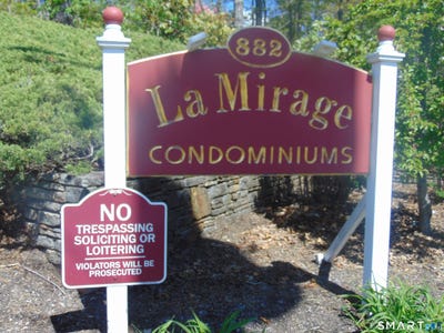 /international/us/882-n-colony-road-meriden-ct-110107656715/