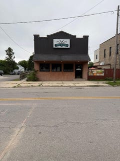 /international/us/719-kosciusko-street-manistee-mi-110103542222/