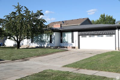 /international/us/702-n-100-w-logan-ut-110105905948/