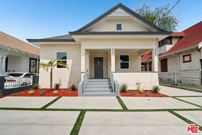 /international/us/227-w-41st-st-los-angeles-ca-110108302002/