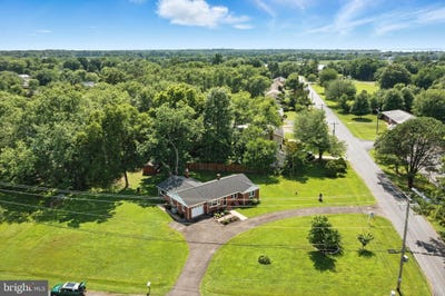 /international/us/1872-harbor-drive-chester-md-110100306084/