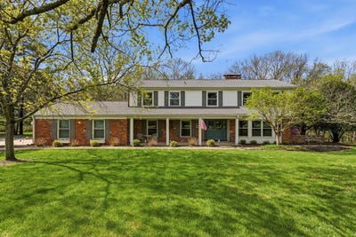 /international/us/20-old-ottawa-road-danville-il-110107456207/