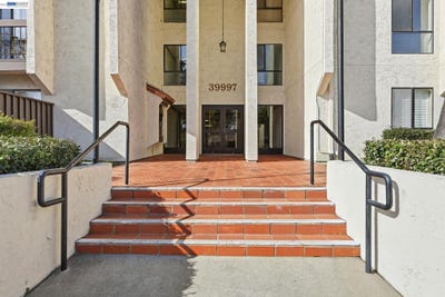/international/us/39997-cedar-blvd-newark-ca-110105238660/