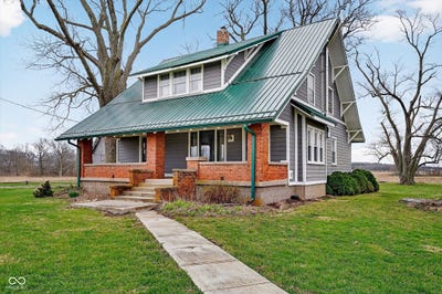 /international/us/11315-e-300-n-sheridan-in-110106790136/