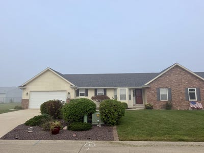 /international/us/106-jones-boulevard-tuscola-il-110120016995/