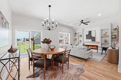 /international/us/12706-10th-street-grandview-mo-110107393985/