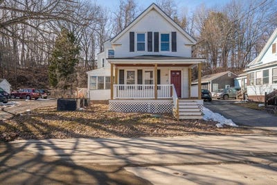 /international/us/36-king-street-waterville-me-110108445385/