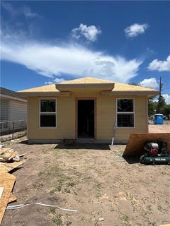 /international/us/511-e-huisache-street-weslaco-tx-110101088630/