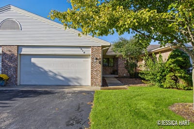/international/us/1016-bayou-drive-sw-byron-center-mi-110120118758/