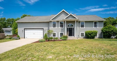 /international/us/3296-rambling-brook-road-muskegon-mi-110108475214/