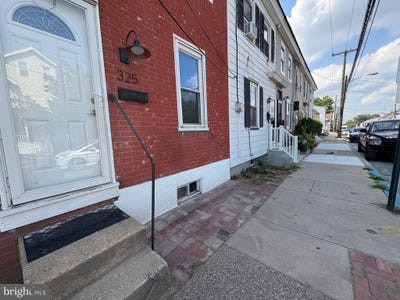 /international/us/325-s-broadway-gloucester-city-nj-110101005215/