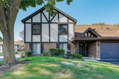 /international/us/865-sheldon-court-wheaton-il-110108220463/