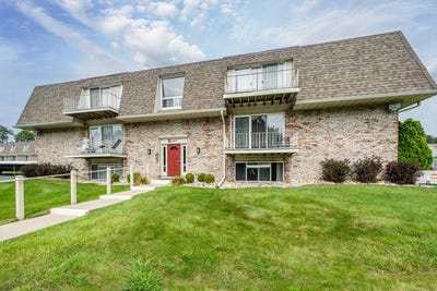 /international/us/3626-lakeshore-dr-k10-st-joseph-mi-110099907920/
