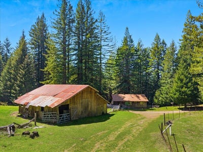 /international/us/5684-cummings-creek-road-carlotta-ca-110098857831/