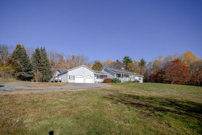 /international/us/183-town-farm-road-farmington-me-110120684503/