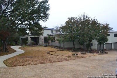 /international/us/8227-rocking-horse-fair-oaks-ranch-tx-110097130540/