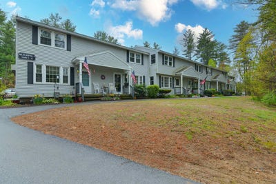 /international/us/3-holly-lane-londonderry-nh-110105353499/