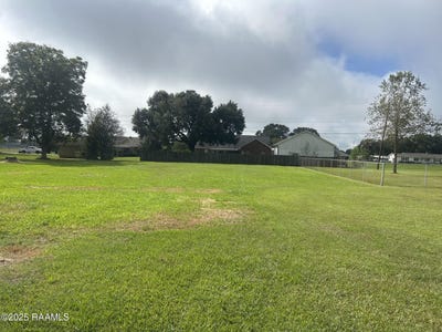 /international/us/lola-street-lot-56-ville-platte-la-110102802687/