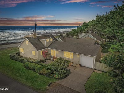 /international/us/436-ocean-view-drive-yachats-or-110108474312/