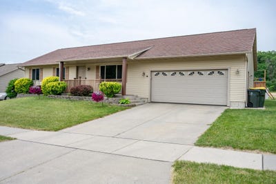 /international/us/2371-doris-road-reedsburg-wi-110099958421/