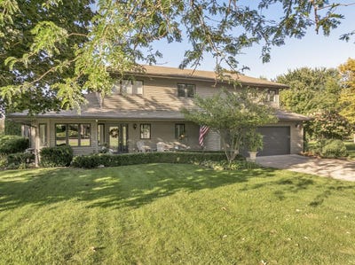 /international/us/25662-169th-street-spirit-lake-ia-110120458974/