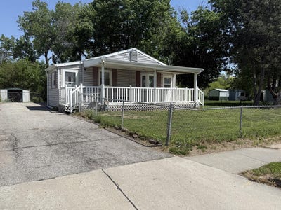/international/us/2102-westside-drive-council-bluffs-ia-110107304687/