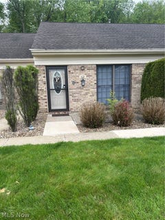 /international/us/1621-westhampton-drive-youngstown-oh-110107853913/
