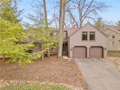 /international/us/1536-baycrest-drive-nw-canton-oh-110106752366/