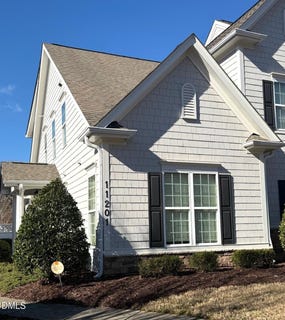 /international/us/11201-jeremiah-street-morrisville-nc-110105886967/