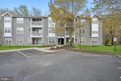/international/us/112-natalie-road-riverside-nj-110107164242/