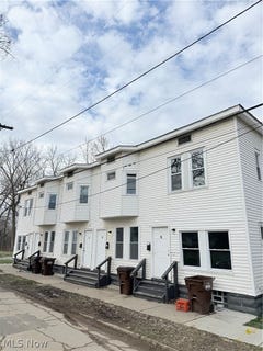 /international/us/3900-w-23rd-street-cleveland-oh-110106536302/