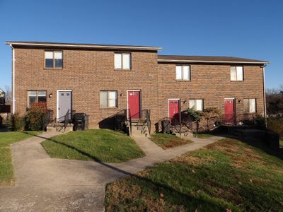 /international/us/65-ashwood-court-frankfort-ky-110108539215/