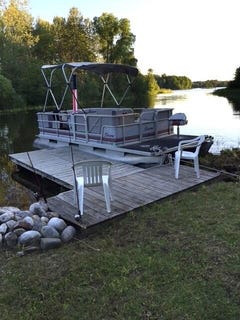 /international/us/15202-lakeview-drive-wolverine-mi-110105703332/