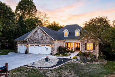 /international/us/321-awohili-lane-loudon-tn-110120719071/