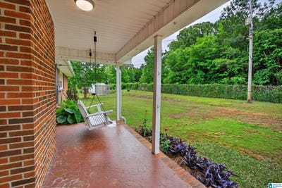 /international/us/817-taylor-circle-sylacauga-al-110107844593/