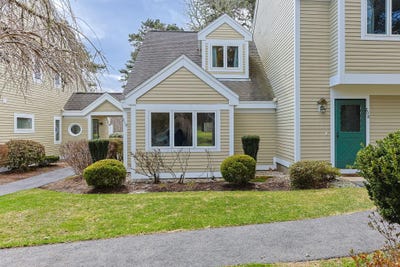 /international/us/210-billington-lane-brewster-ma-110106955988/