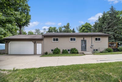 /international/us/140-n-7th-street-ne-cedar-springs-mi-110100596525/