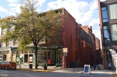 /international/us/22-n-george-street-york-pa-110104873206/