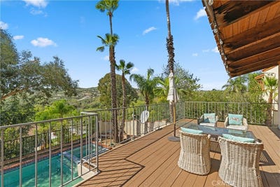 /international/us/30619-early-round-drive-canyon-lake-ca-110106563500/