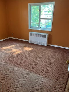 /international/us/86-06-231st-street-queens-ny-110101448906/