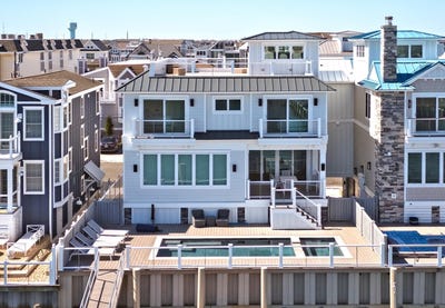/international/us/370-83rd-stone-harbor-nj-110097878335/