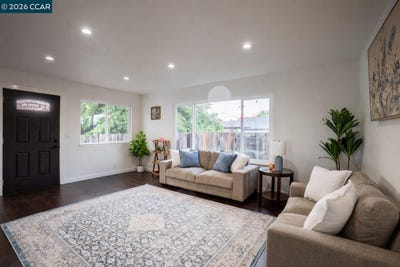 /international/us/58-solano-ave-bay-point-ca-110107290222/