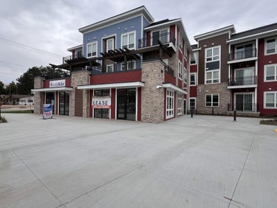 /international/us/602-n-main-street-viroqua-wi-110107520193/